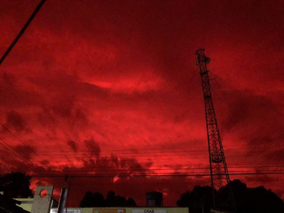 Céu fica vermelho no Piauí com chegada de cinzas vulcânicas; entenda  fenômeno e veja fotos | Piauí | G1