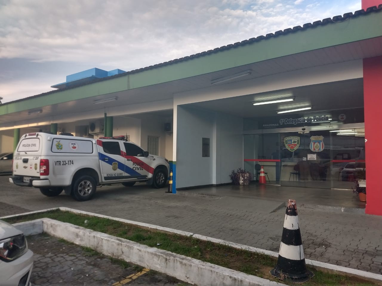 Mulher é presa suspeita por desviar mais de R$ 500 mil de empresa de planos de saúde no AM