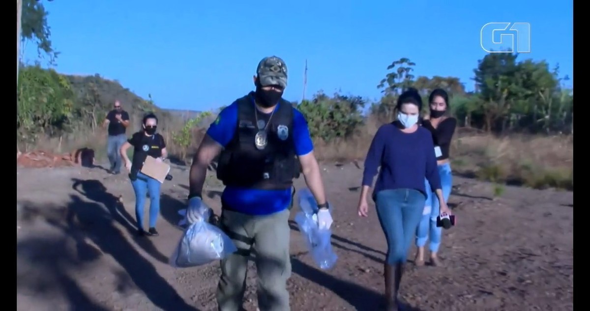 Força Tarefa Que Busca Por Lázaro Barbosa Acha Lençol No Local Em Que