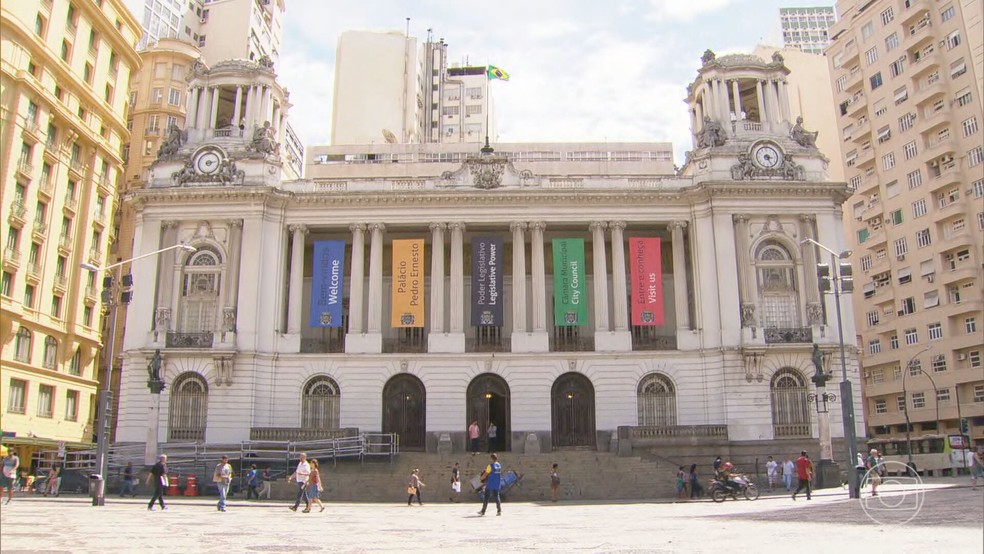 Vereadores do Rio votam projeto que prorroga 'Lei dos Puxadinhos' — Foto: Reprodução TV Globo