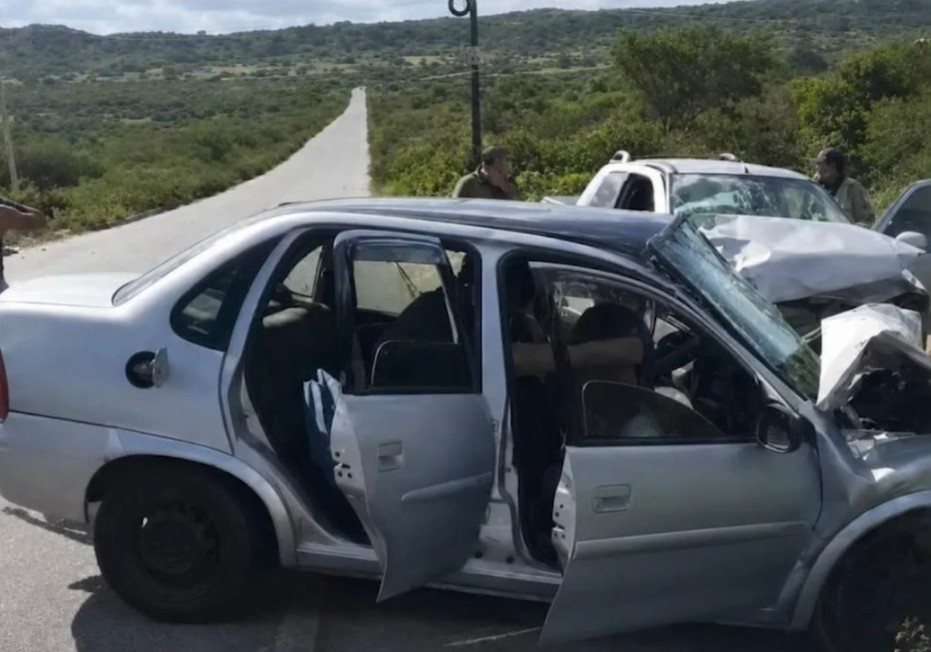 Mulher morre e sete pessoas ficam feridas em acidente envolvendo moto e dois carros no Cariri da Paraíba