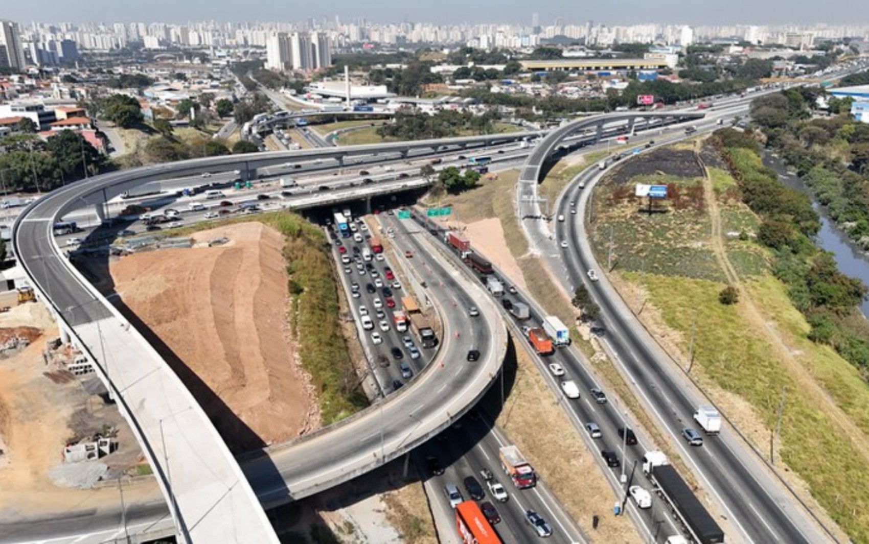 Governo Federal anuncia leilão da Fernão Dias para 11 de dezembro; projeto prevê mais de R$ 15 bilhões em investimentos