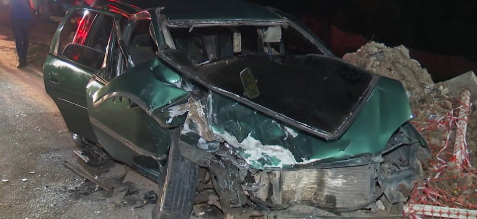 Sete pessoas ficam feridas em acidente envolvendo dois carros e uma moto, em Santa Rita