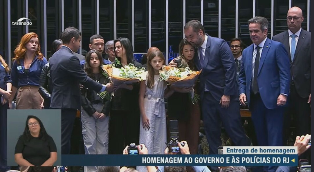 Senado homenageia governo do RJ e policiais mortos em megaoperação