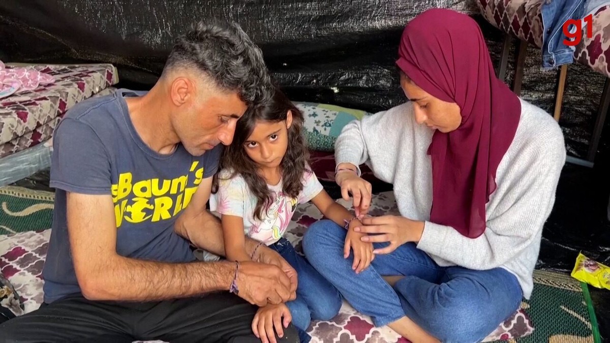 Famílias de Gaza colocam pulseiras nas crianças para identificá-las entre vítimas em caso de bombardeio