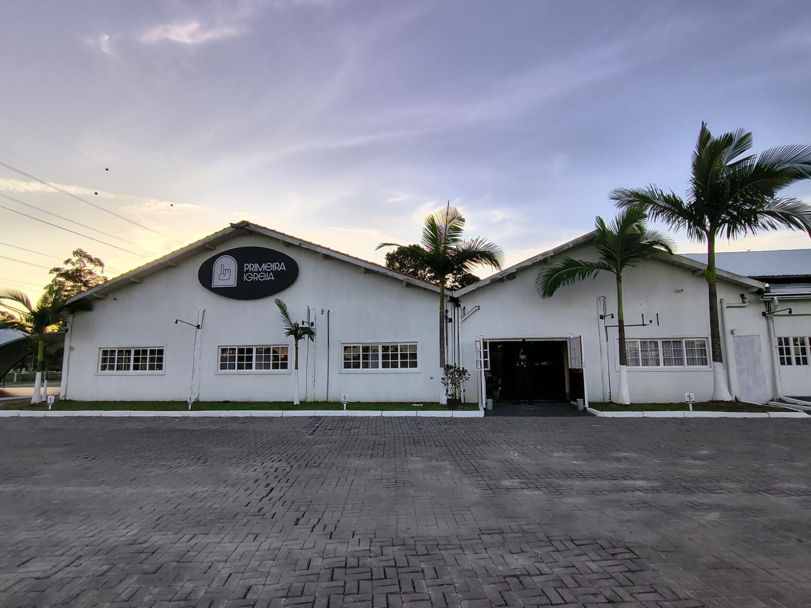 Velório da juíza Mariana Francisco Ferreira é realizado na Primeira Igreja Batista de Mogi das Cruzes — Foto: Mariana Queiroz/TV Diário