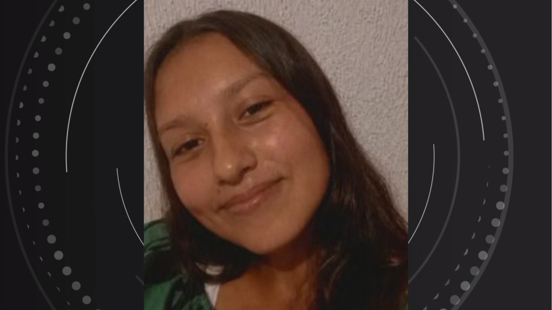 Jovem de 17 anos morta a facadas pelo ex-companheiro no Paraná conseguiu andar 100 metros com filha no colo antes de morrer