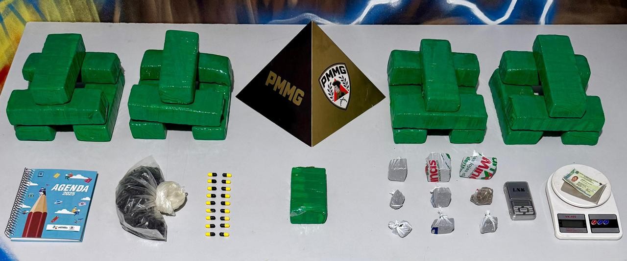 Polícia apreende 25 kg de maconha e desarticula ponto de distribuição em Ipatinga