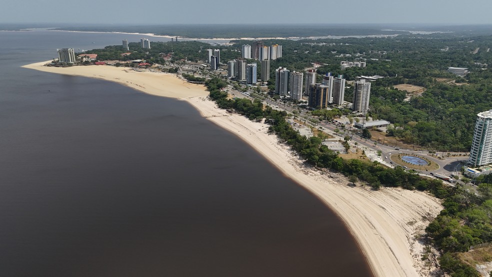 Praia da Ponta Negra Manaus foi interditada no mês de setembro — Foto: William Duarte/Rede Amazônica