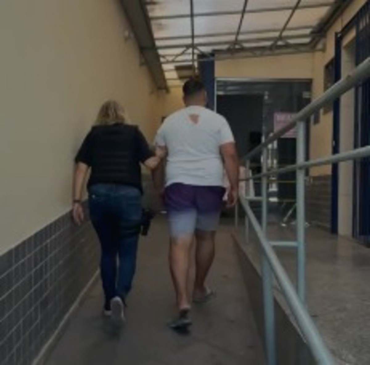 Homem é preso por suspeita de violência doméstica contra a companheira em Volta Redonda