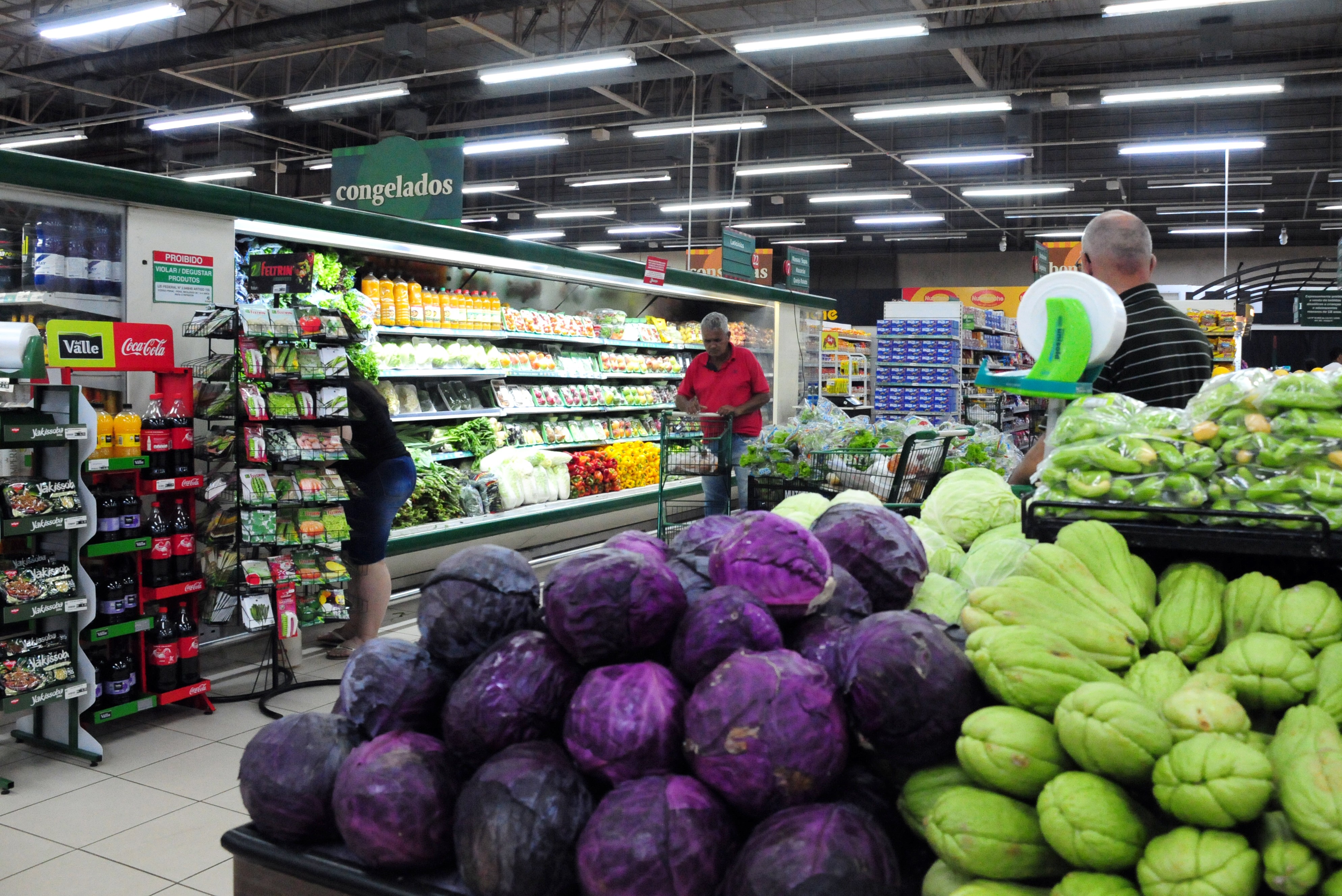 Preço da cesta básica cai quase R$ 40 em agosto na capital, diz pesquisa