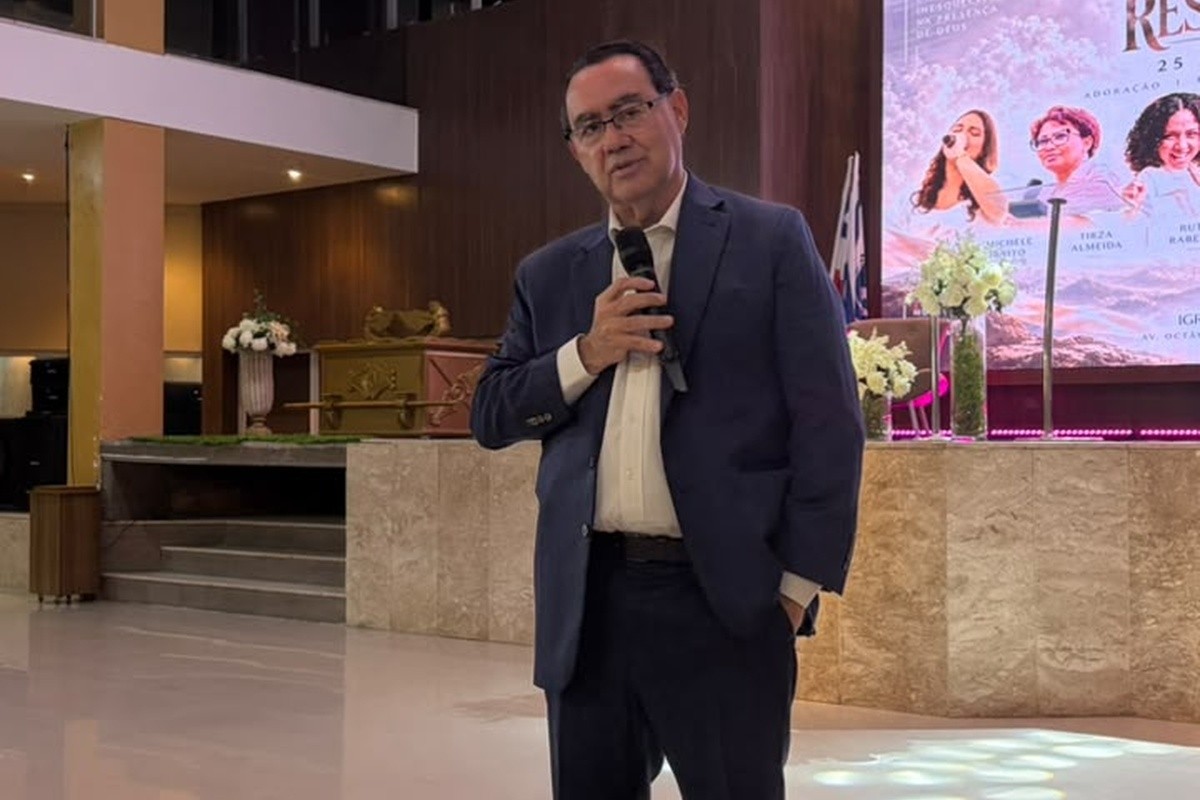 Augusto Cury critica medidas de Lula sobre bets e Bolsa Família durante agenda de campanha em Salvador