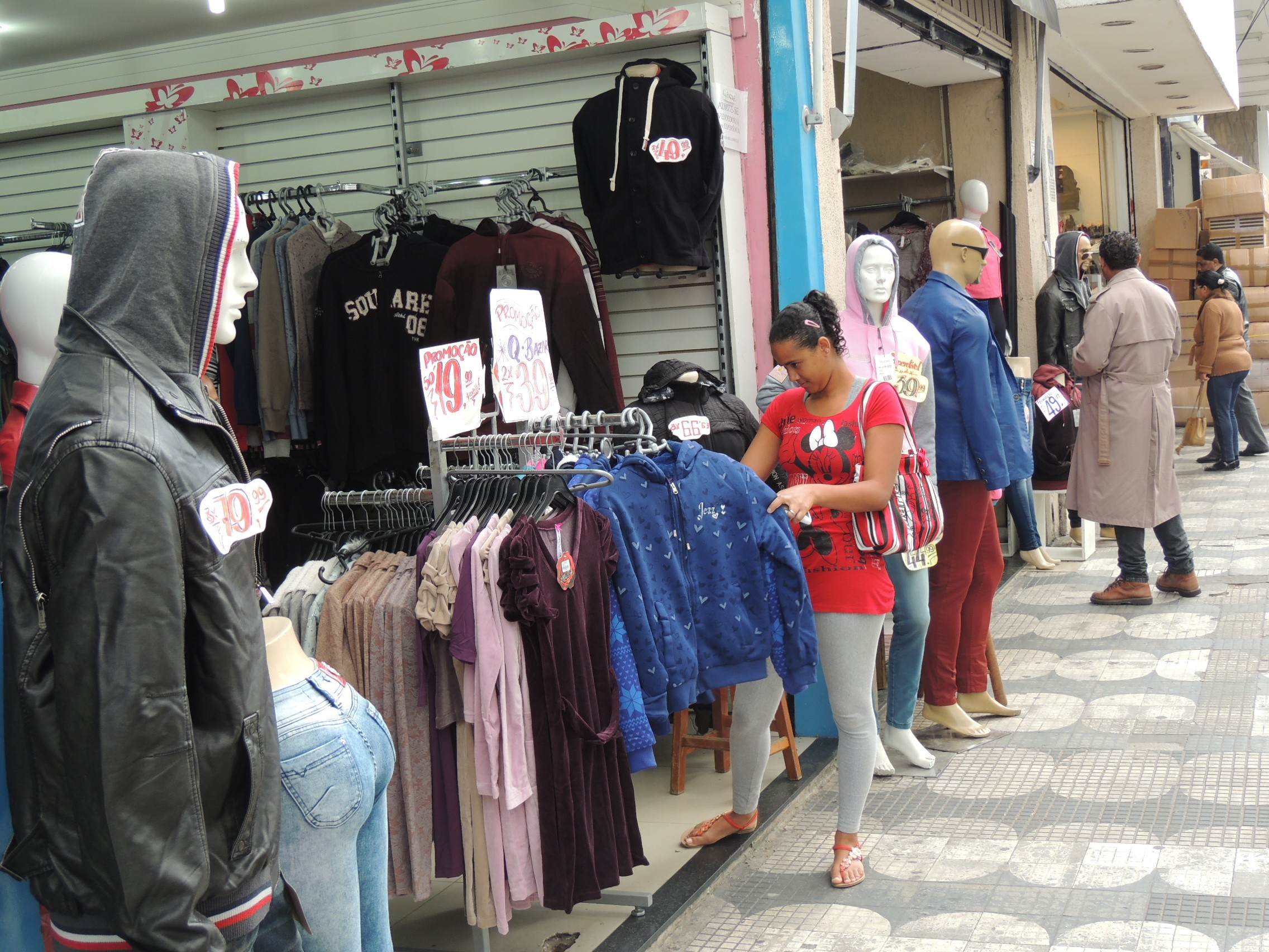 Comércio do Alto Tietê amplia horário em dezembro para as compras de Natal