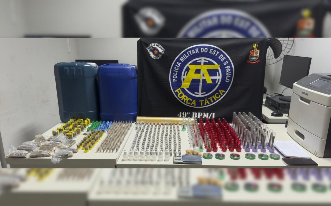 Polícia Militar apreende 100 litros de lança-perfume em Jundiaí