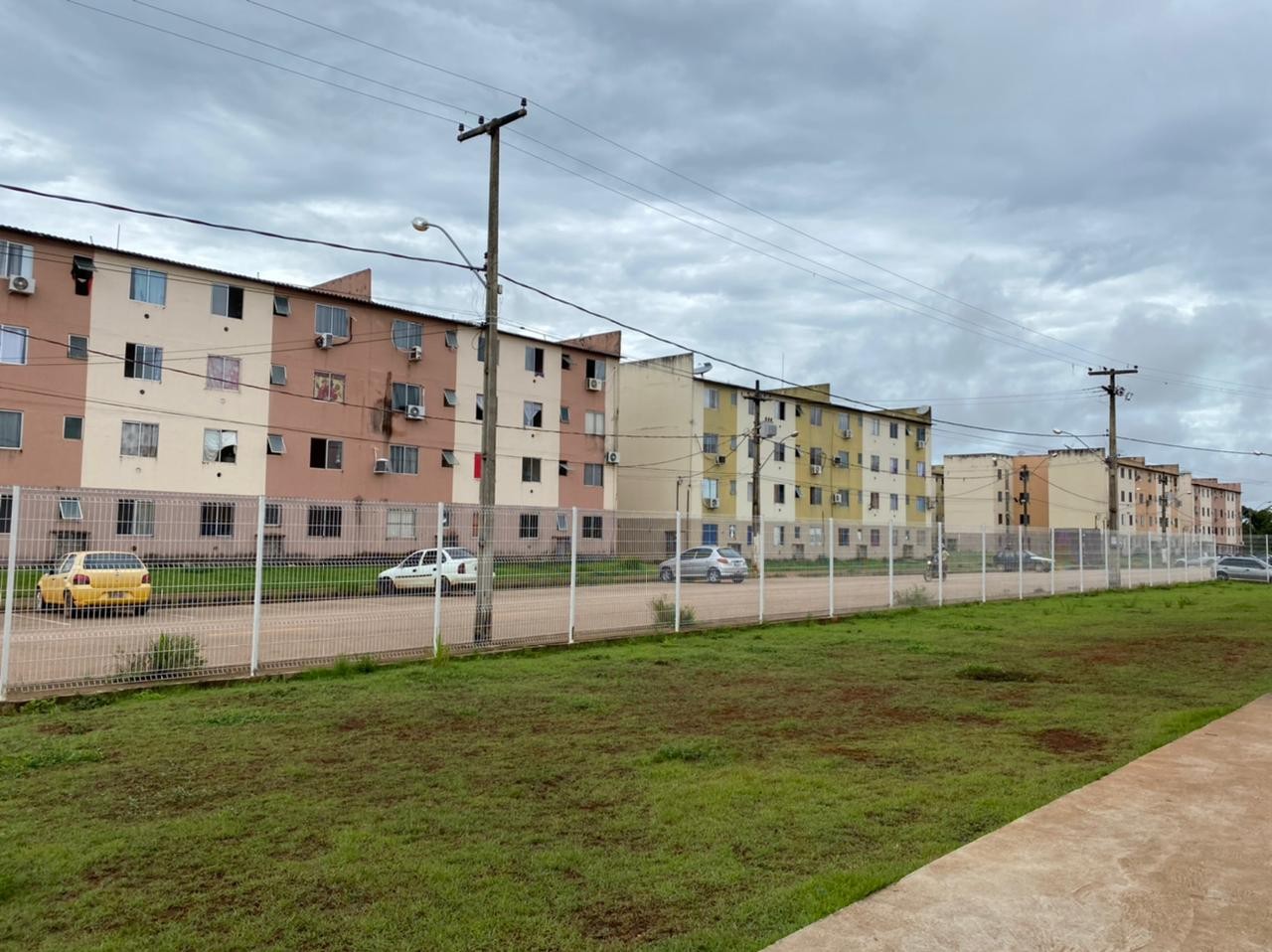 Mulher é esfaqueada pela companheira no Orgulho do Madeira, em Porto Velho
