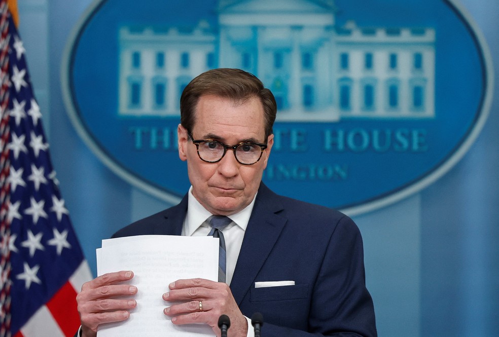 John Kirby durante entrevista coletiva na Casa Branca em 17 de abril de 2023 — Foto: Evelyn Hockstein/Reuters