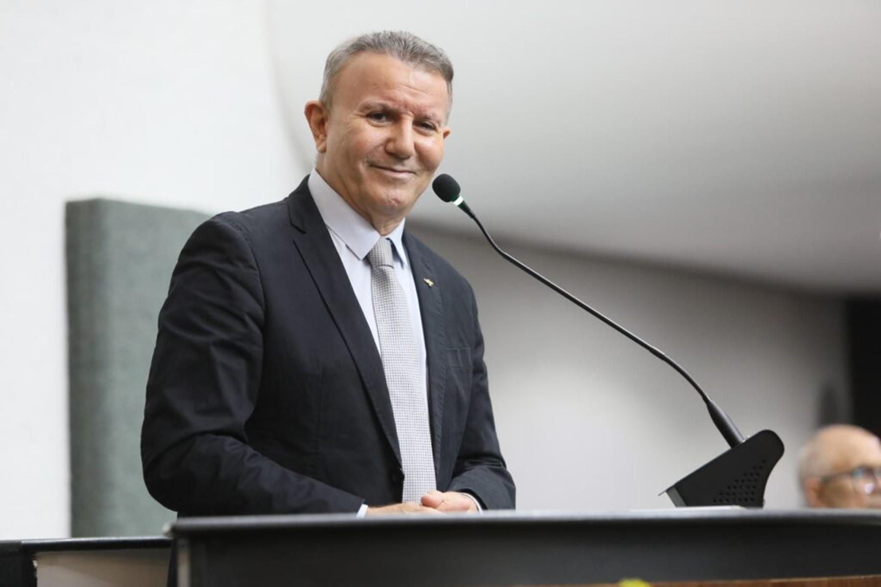 Prefeito de Palmas internado em UTI após infarto
