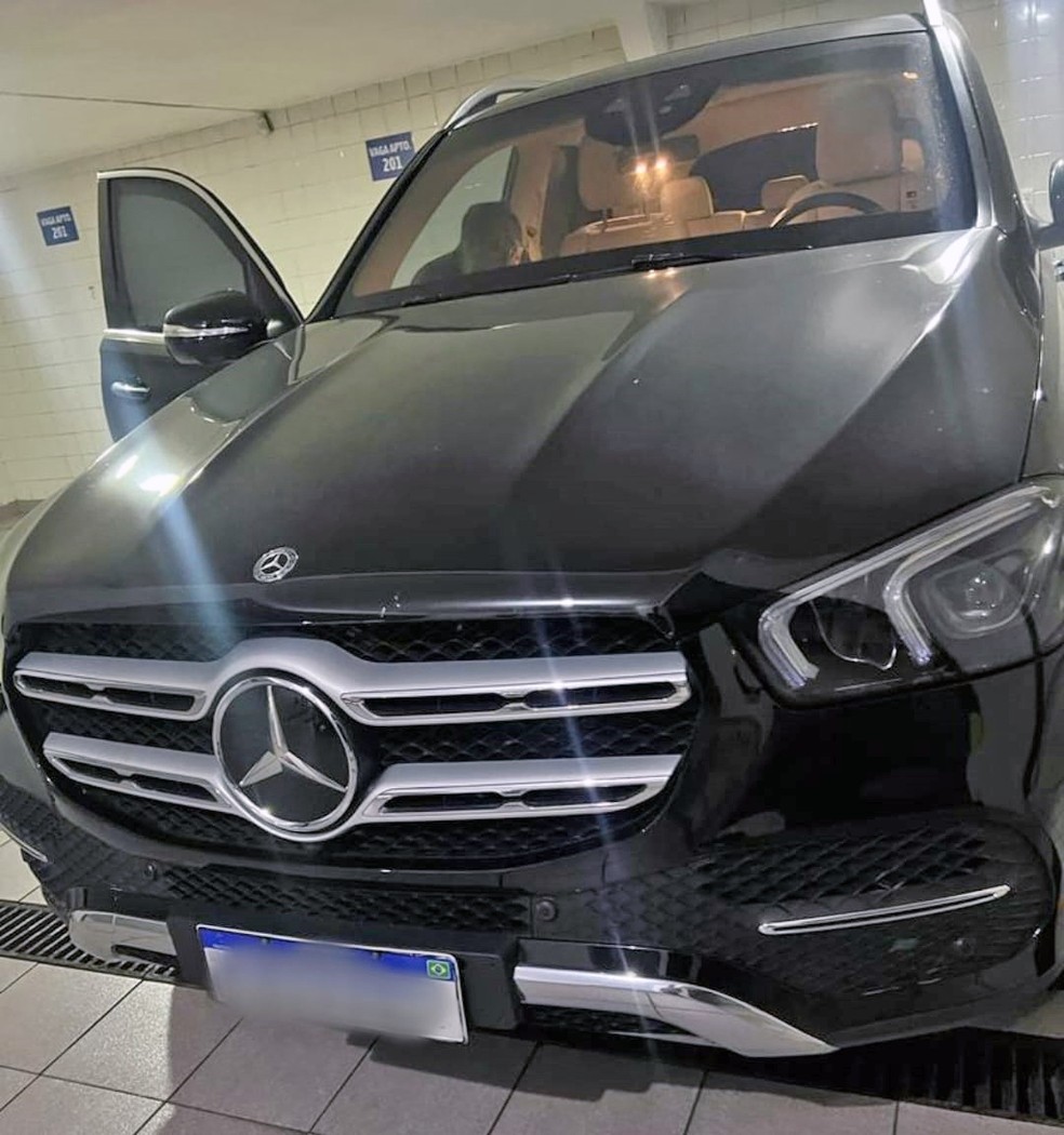 Mercedes-Benz apreendido na Operação Sucata — Foto: Reprodução