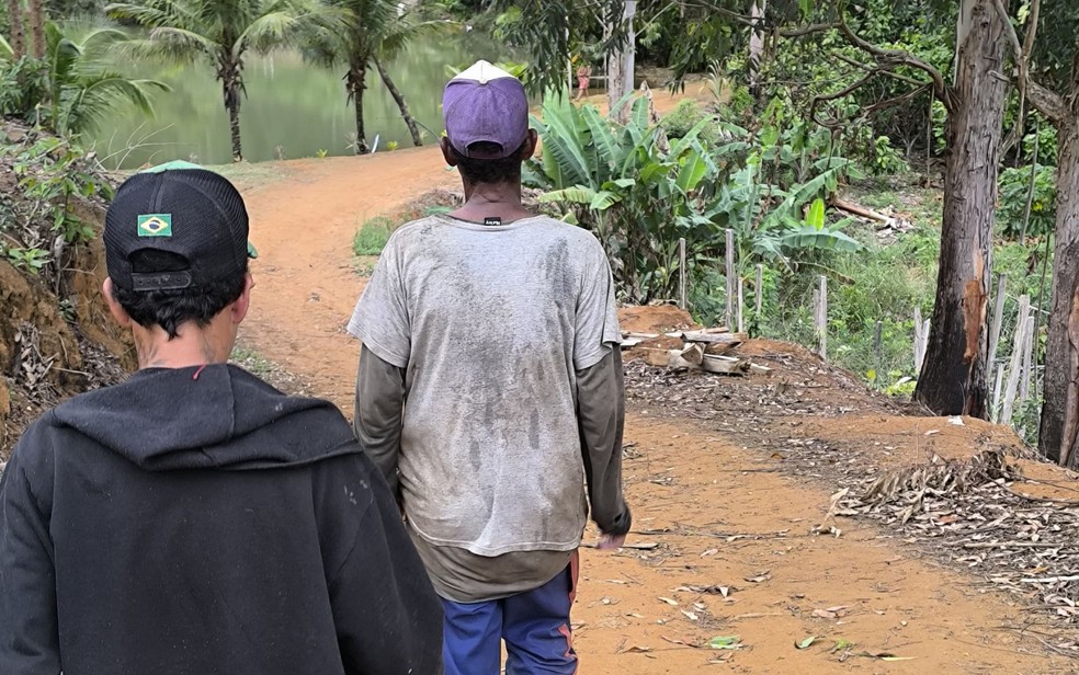 Trabalhadores são resgatados em situação análoga à de escravos — Foto: Polícia Civil da Bahia
