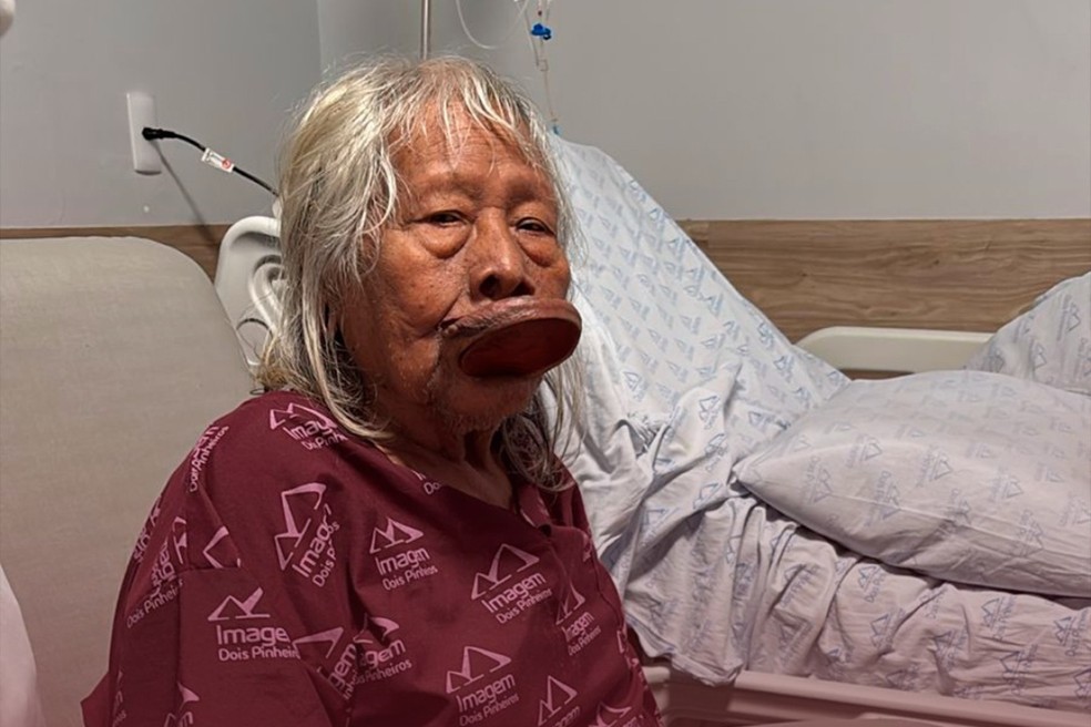 Brasil: Cacique Raoni, aos 94 anos, enfrenta câncer e passa a receber cuidados paliativos em Mato Grosso