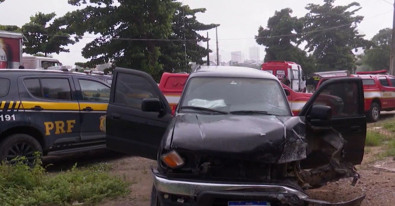 ‘Queria estar dando um abraço nela', diz motorista que levava mulher que morreu após batida de carro de policial civil aposentado 
