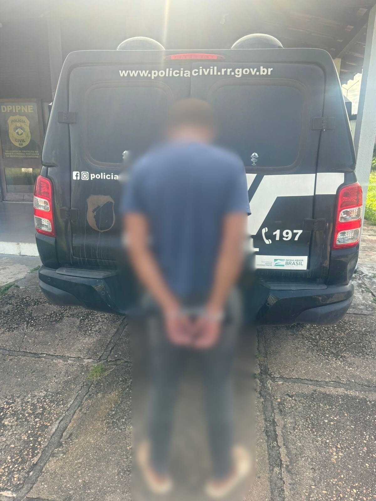 Homem é preso por imobilizar e estuprar enteada durante visita à casa da mãe em Boa Vista