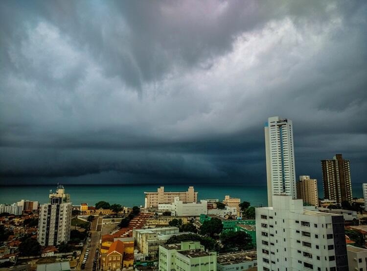 Ceará pode receber chuvas até esta quarta, mas altas temperaturas deverão permanecer, diz Funceme