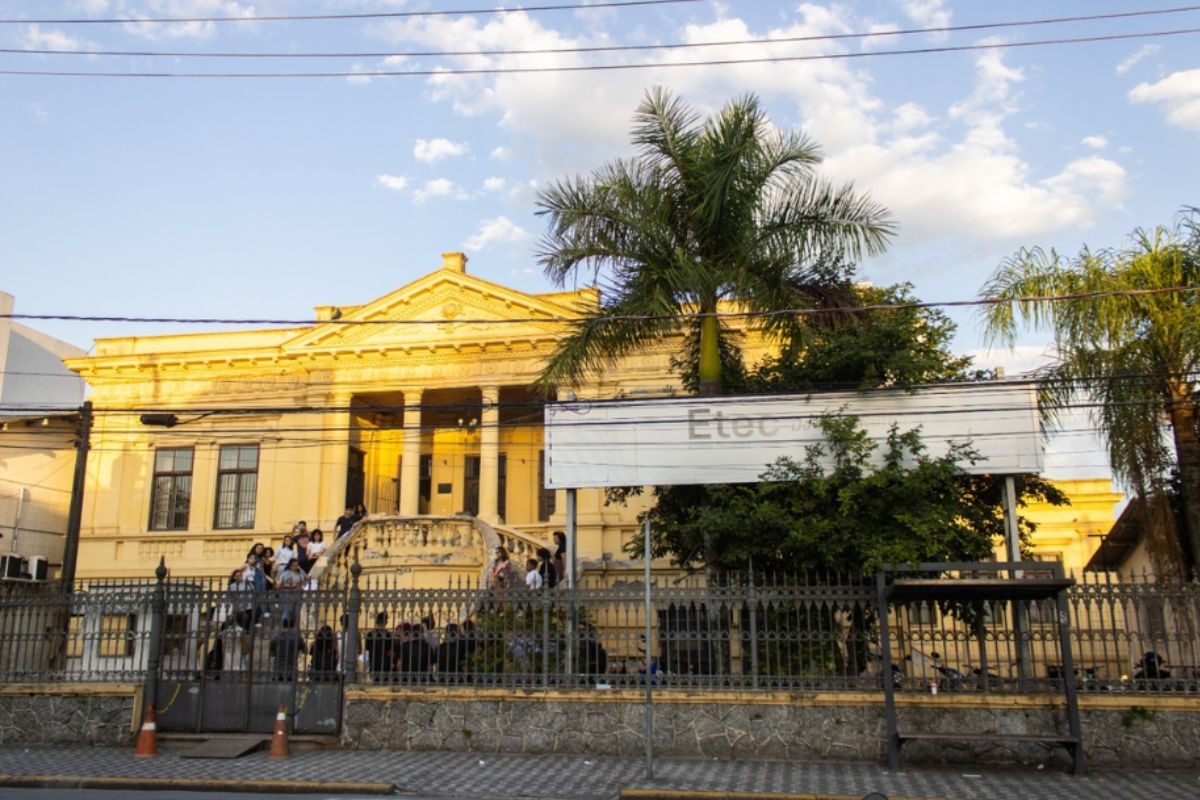 Etec de São Vicente abre inscrições para 56 vagas em cursos técnicos gratuitos 
