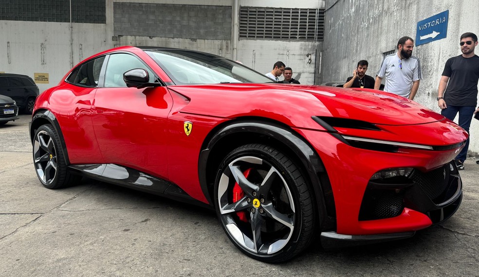 Ferrari apreendida em operação que prendeu Deolane Bezerra e dono da Esportes da Sorte — Foto: Polícia Civil/Divulgação