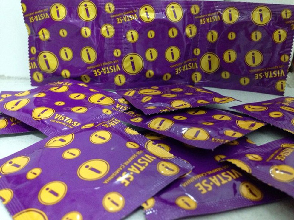 Preservativos são distribuídos gratuitamente em postos de saúde de Santos (SP) — Foto: Mariane Rossi/g1