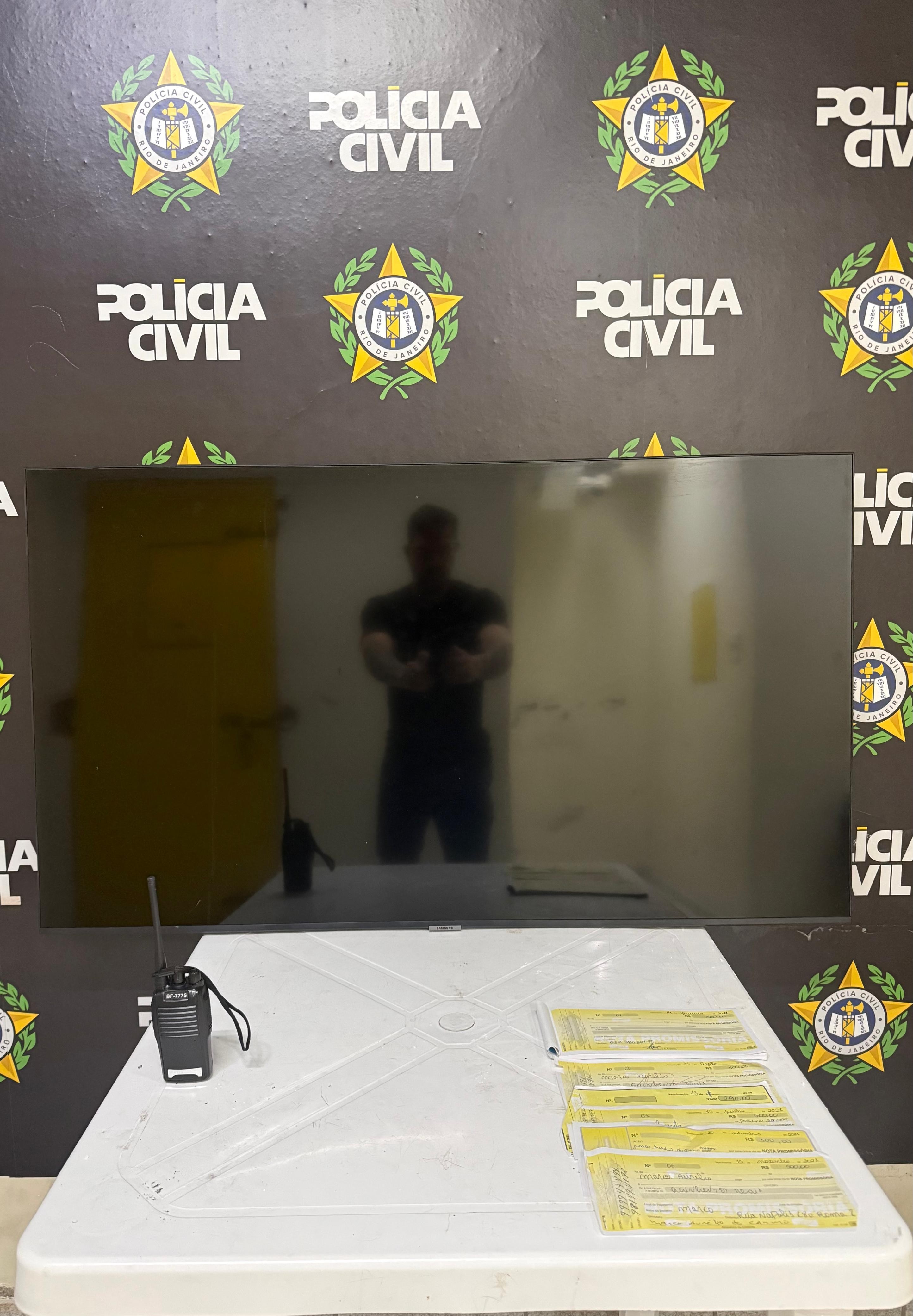Homem é preso em Volta Redonda por suspeita de extorsão após ameaçar jovem e cobrar dívida de R$ 19 mil