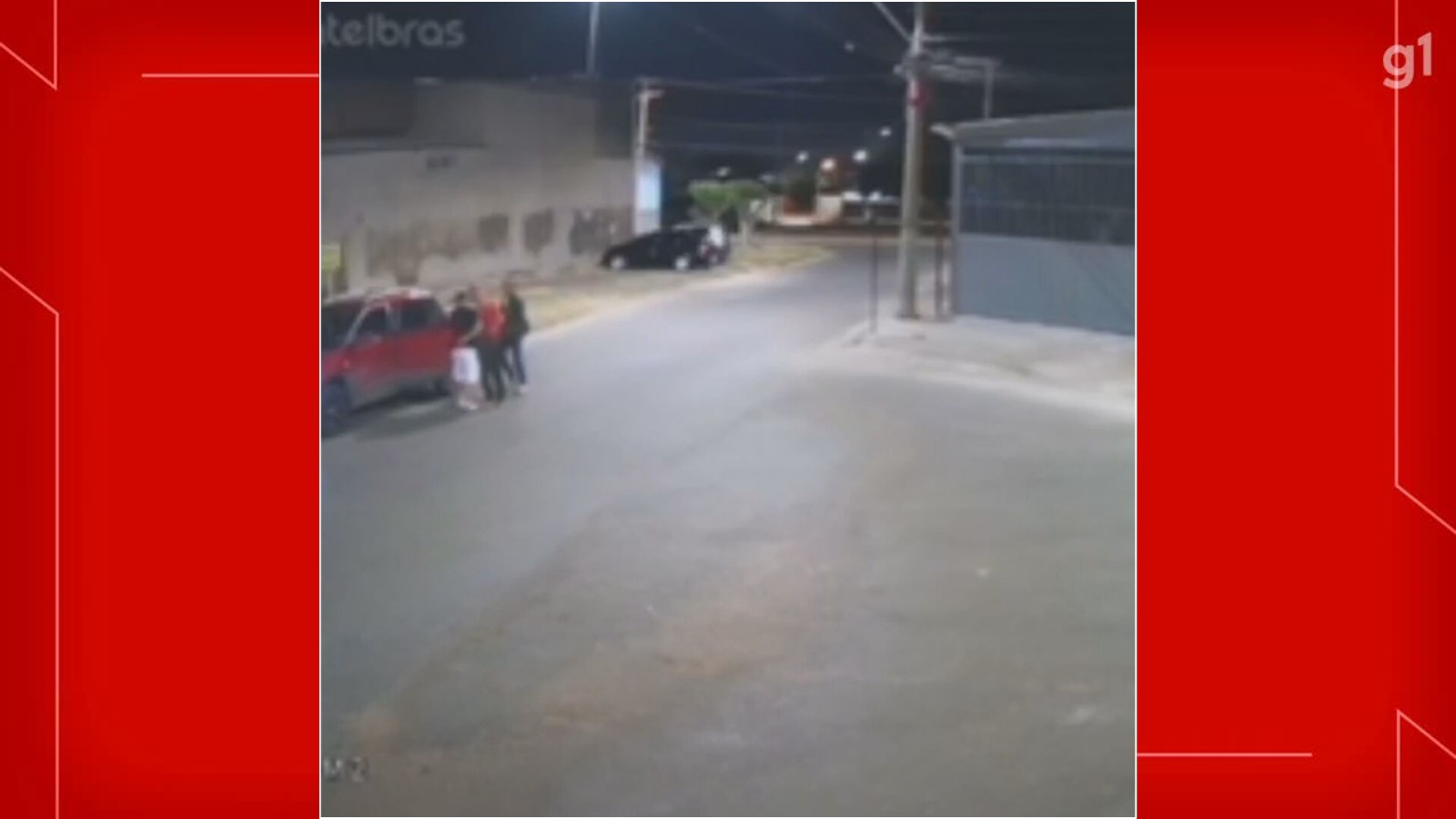 Motorista é rendido com faca e tem caminhonete roubada no DF; VÍDEO mostra moment do crime
