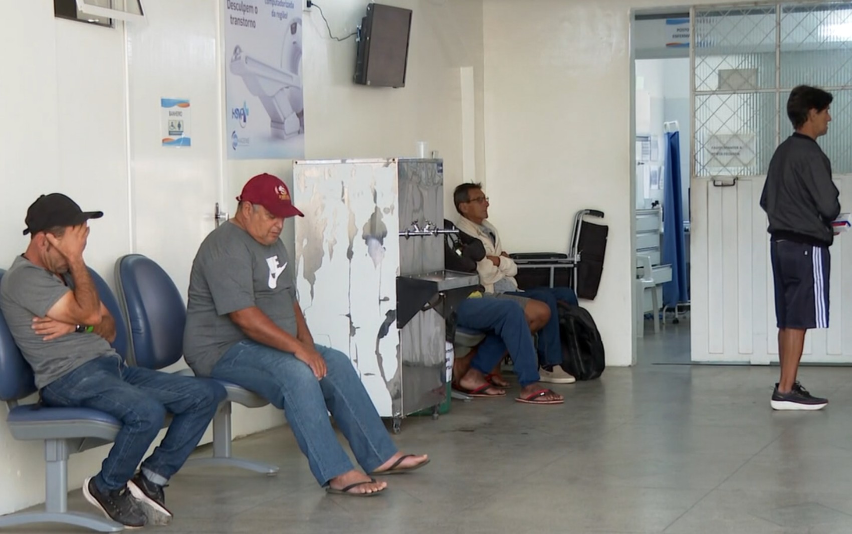 Médicos denunciam atraso de salários no pronto-socorro e alertam para risco de falta de profissionais em Lambari, MG
