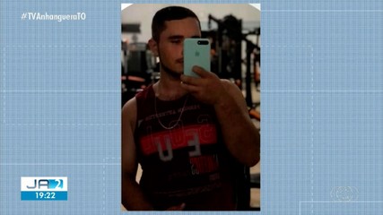 Corpo de jovem que morreu após perder o controle e bater moto em árvore, em Gurupi