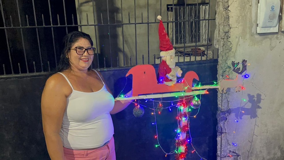 Dona de casa Iris Rendeiro, que mora há mais de duas décadas na rua. — Foto: Patrick Marques/g1 AM