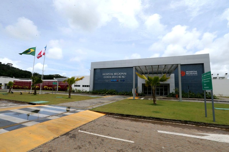 Família denuncia intolerância religiosa em hospital no sul da Bahia após psicóloga impedir visita de pastor a paciente em UTI