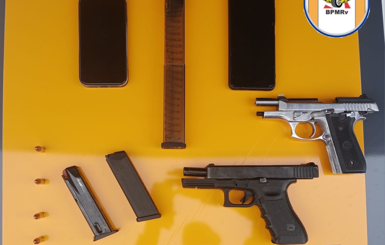 Passageiro é preso com pistolas e munições em ônibus intermunicipal na MG-353, em Juiz de Fora