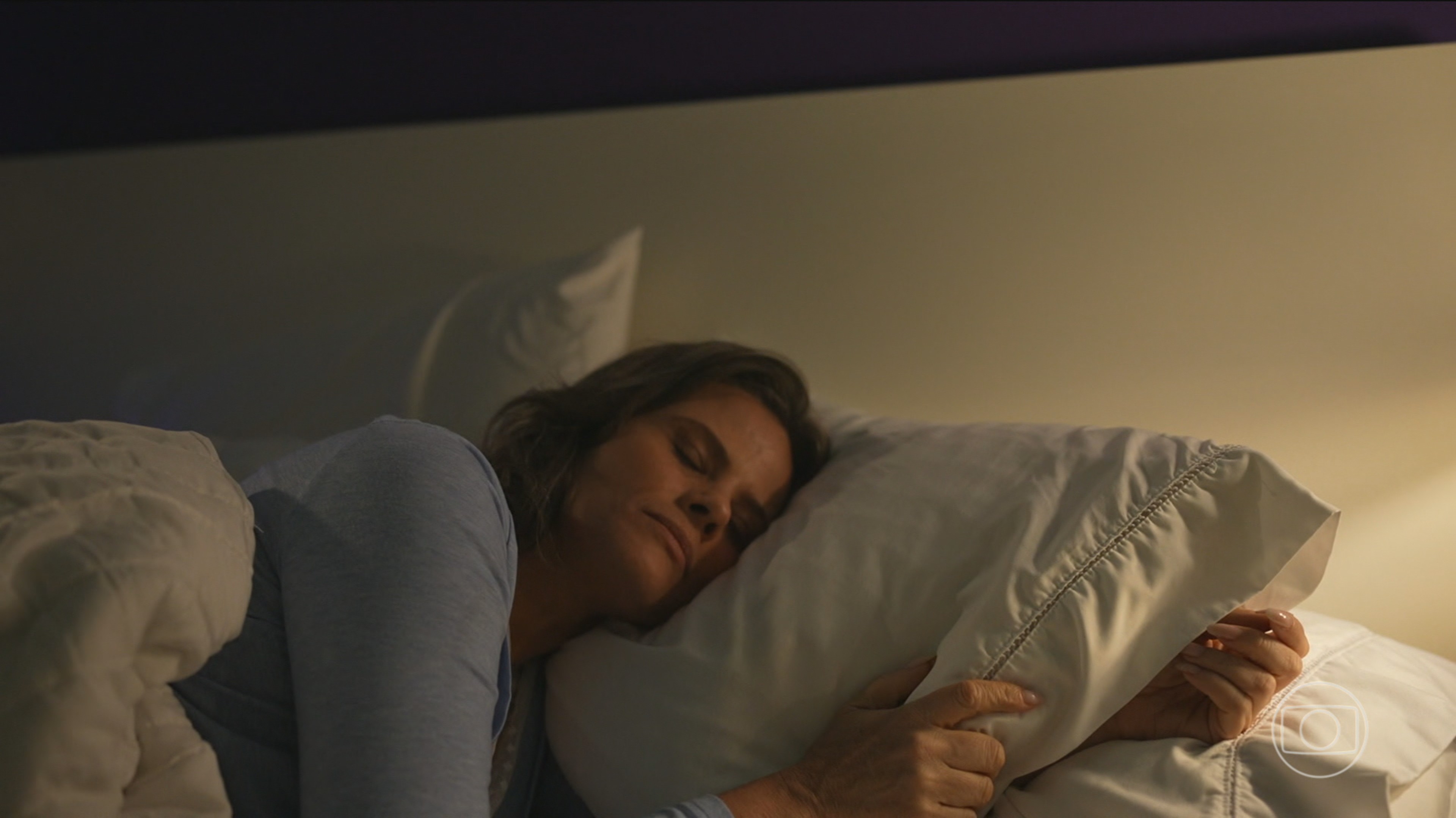 Três em cada 10 brasileiros têm sintomas de insônia, diz pesquisa