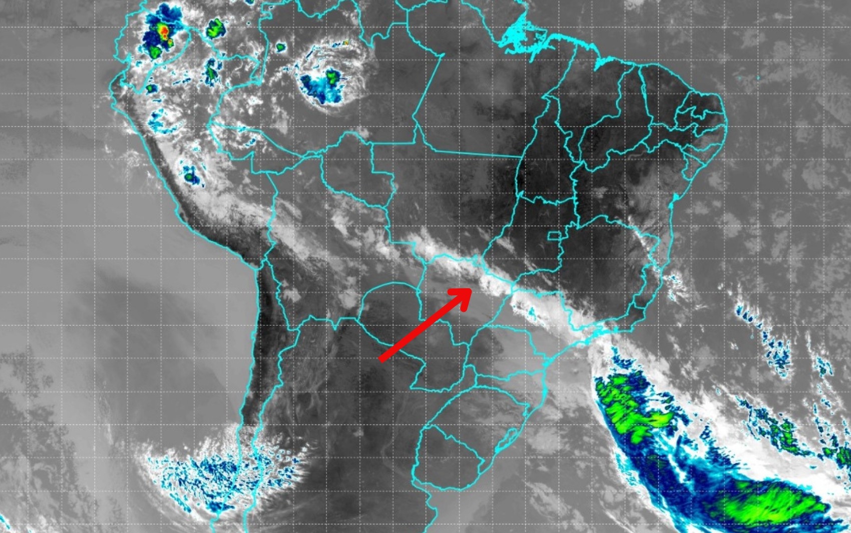 Morador registra chuva após 5 meses de seca e se emociona: 'olha a chuva, Senhor'