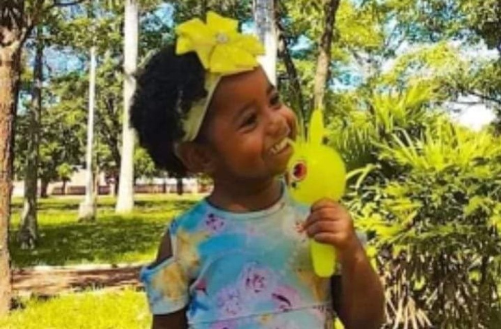 Maria Cecilia Silva de Souza, de 4 anos, foi encontrada morta no Rio do Corvo 
