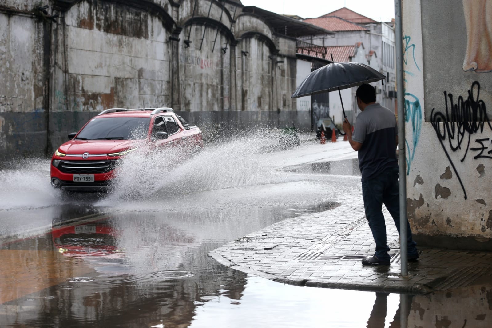 Ceará deve receber chuvas intensas em todos os municípios durante a Semana Santa, alerta Inmet