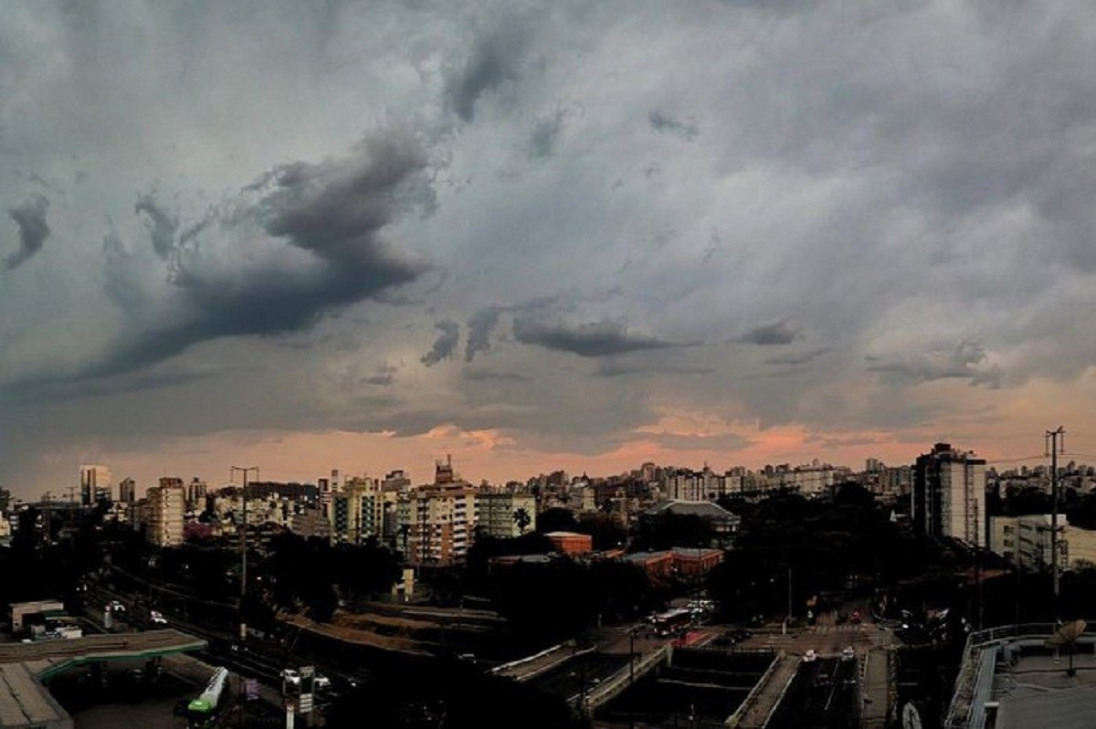 Última semana de novembro começa com instabilidade e máxima de 30º no RS; veja previsão do tempo