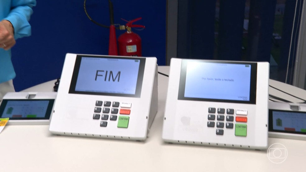 Eleições 2024: nova urna substitui as fabricadas até 2011 — Foto: Reprodução/TV Globo