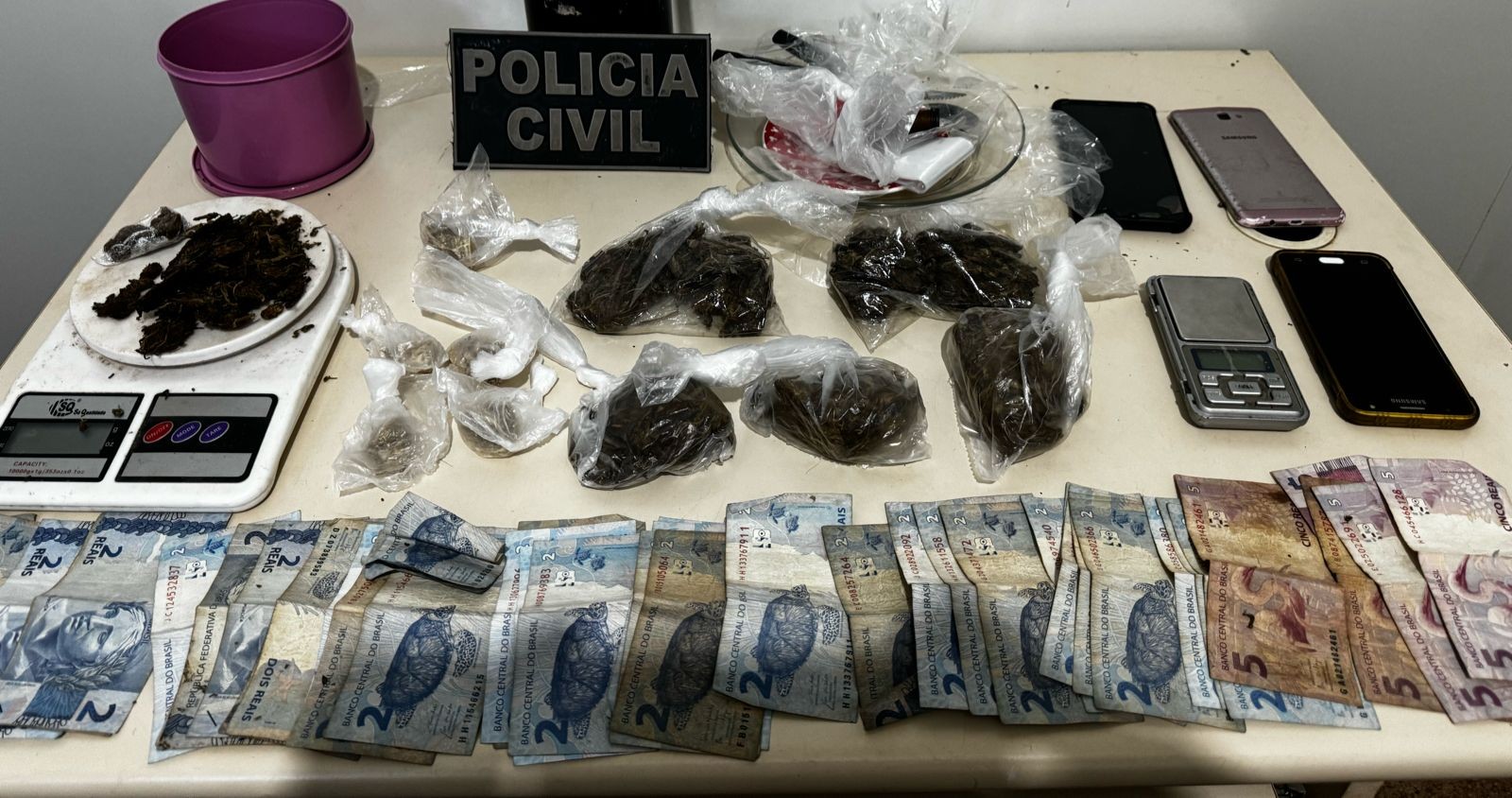 Operação Aspargo: dupla é presa suspeita de movimentar tráfico de drogas no bairro São Cristóvão em Santarém