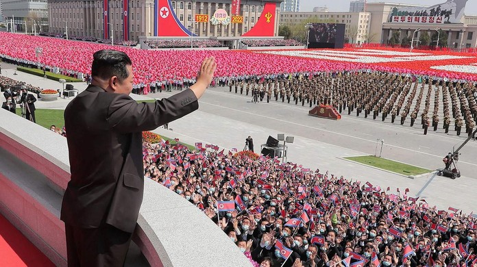Coreia do Norte adverte que 'mais pacotes de presente' estão a caminho dos  EUA, Mundo