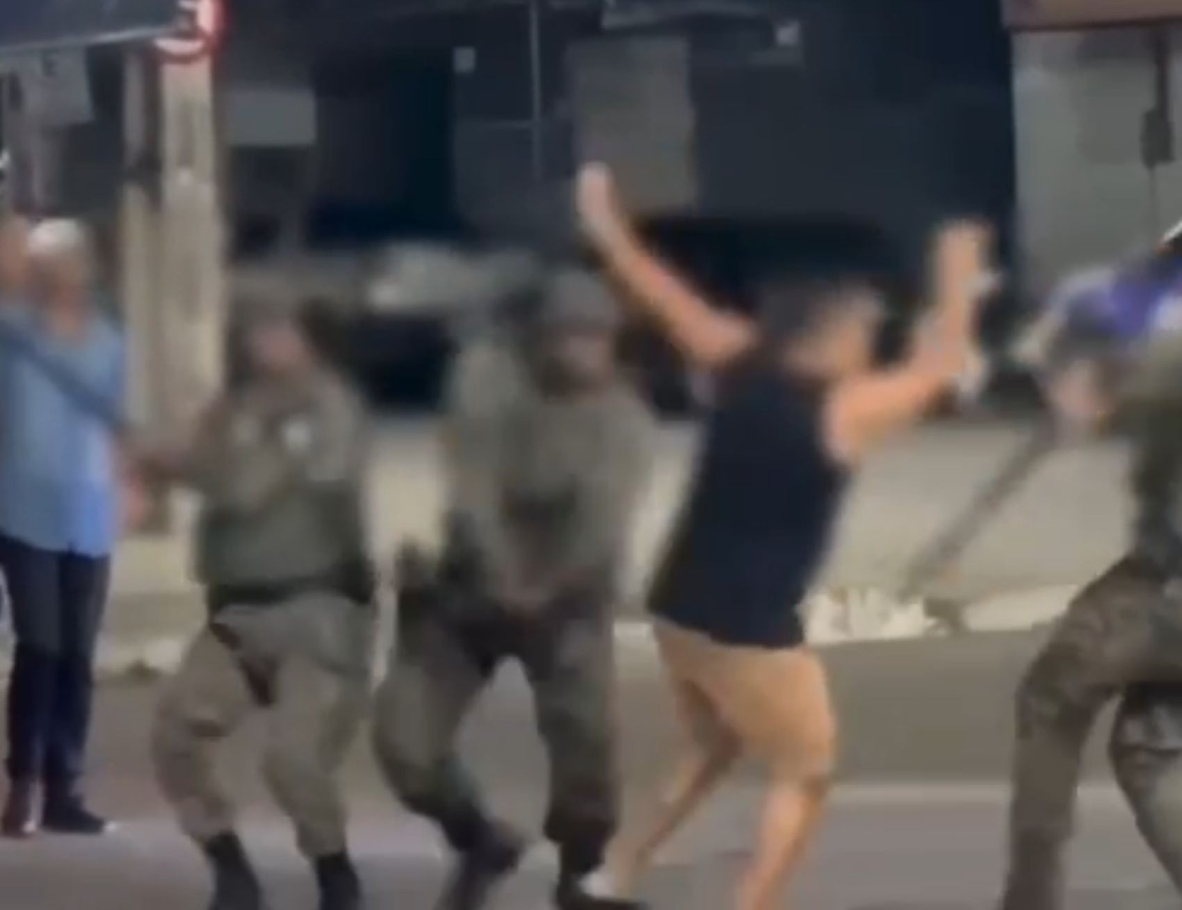 Três pessoas são detidas e um policial militar é ferido durante confusão em posto de combustíveis em Lagarto