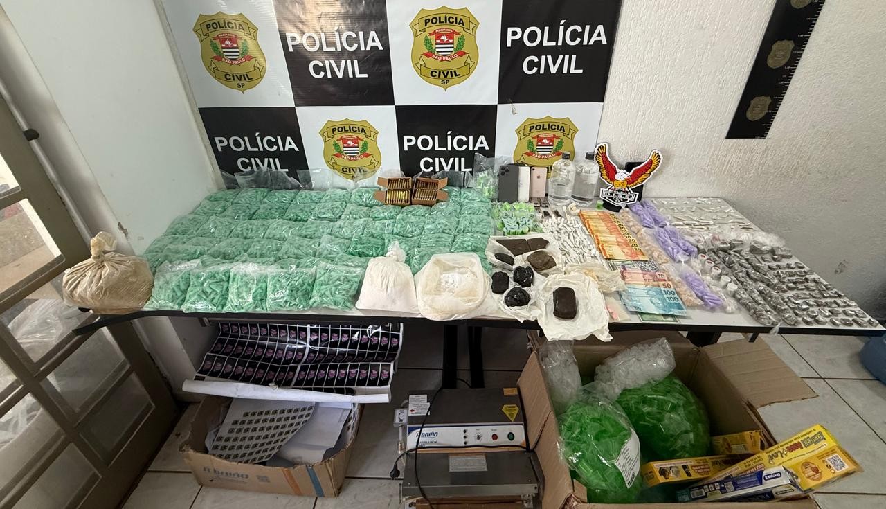 Polícia Civil apreende quase 8 mil porções de drogas e 185 munições de fuzil no interior de SP