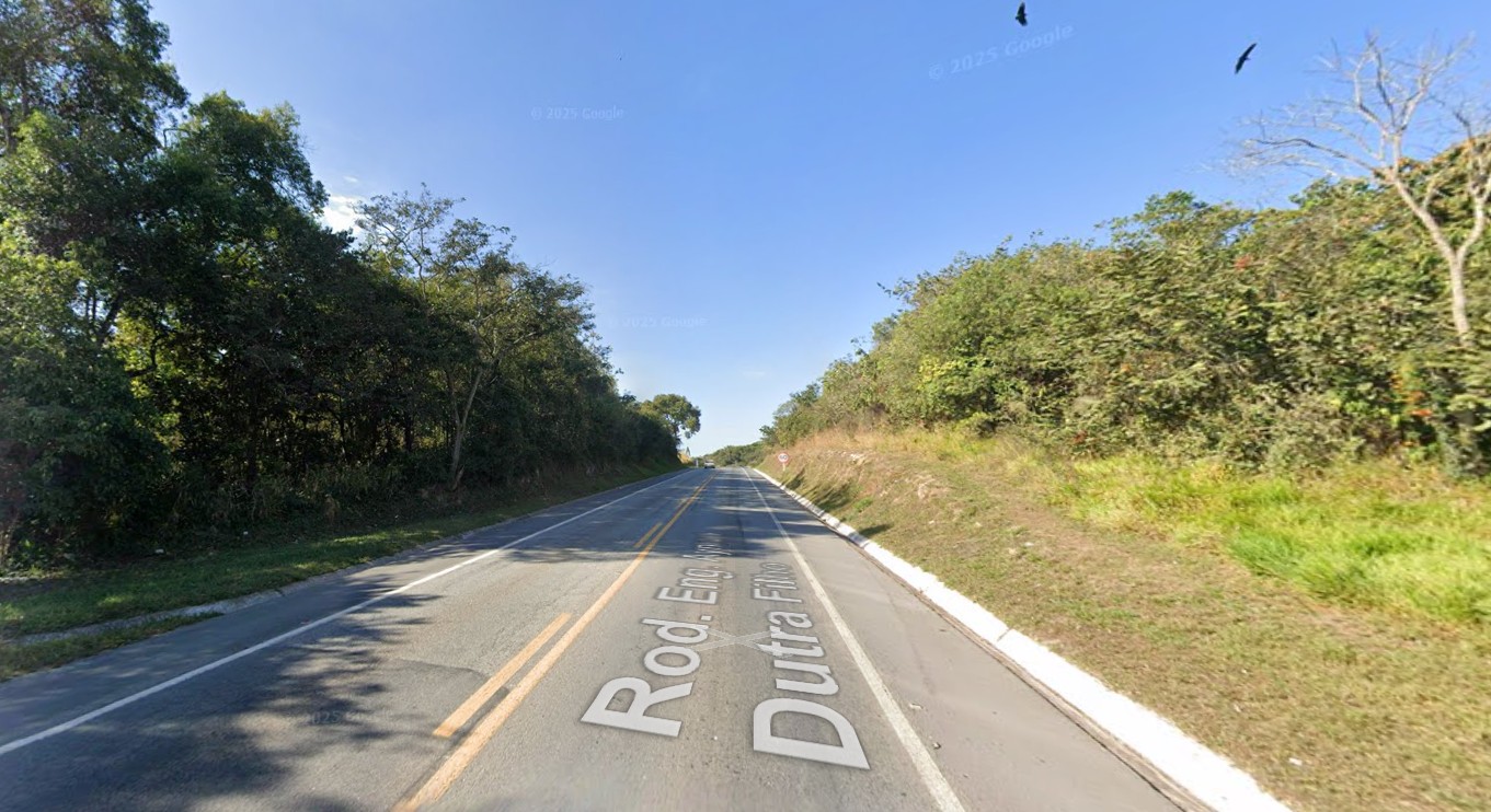 Jovem com carro parado em acostamento de rodovia é estuprada e roubada por homem que ofereceu ajuda em MG