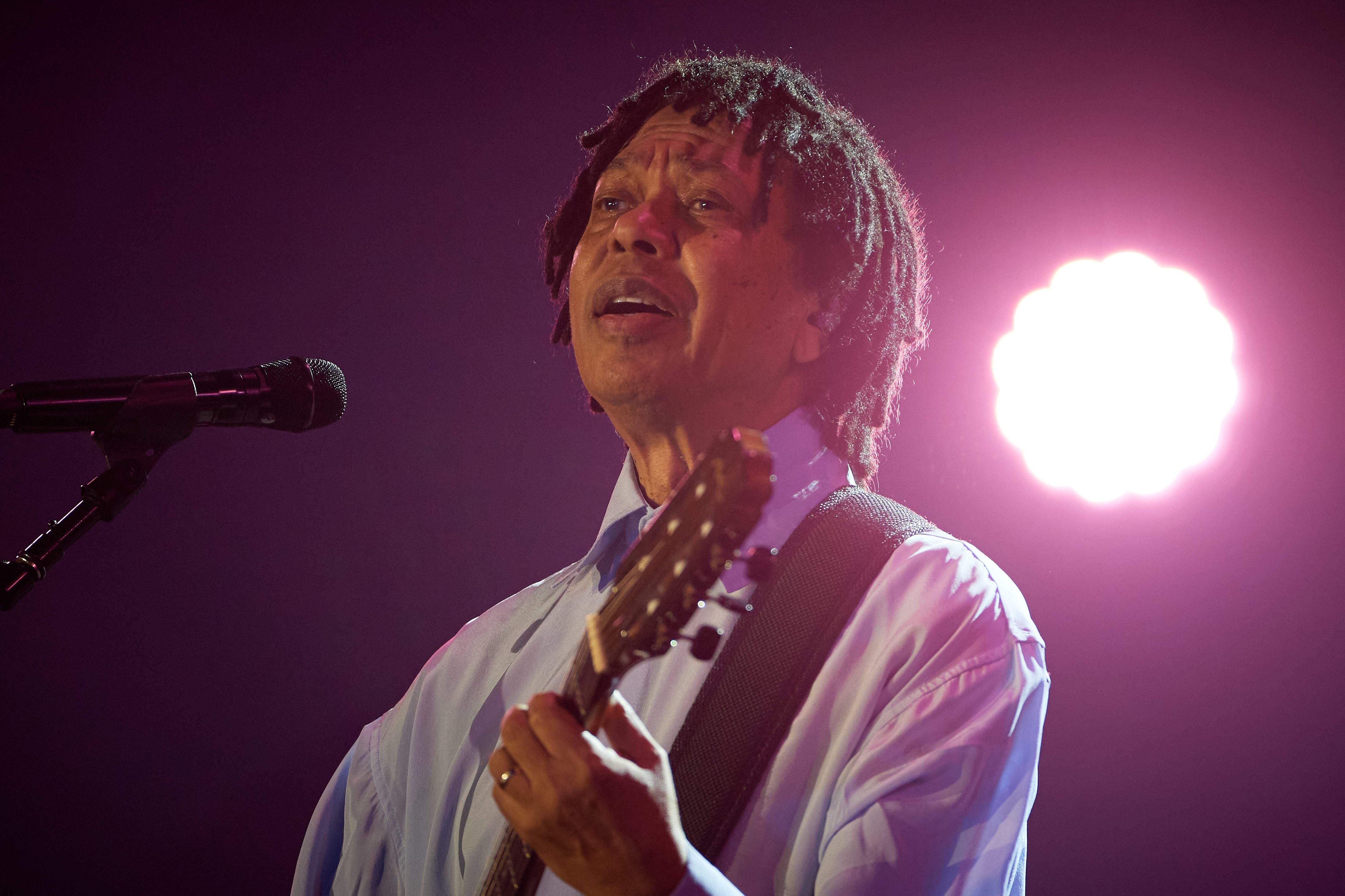 Djavan e Francisco, el Hombre: veja as atrações musicais e culturais do fim de semana no Triângulo