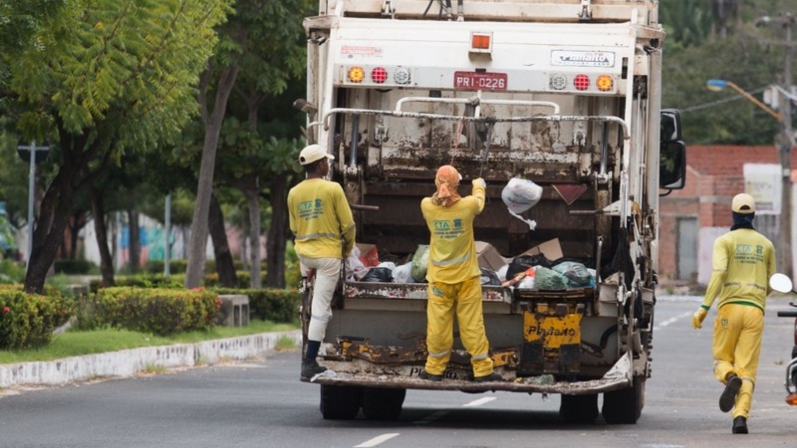 Teresina abre licitação de quase R$ 500 milhões para serviços de limpeza urbana